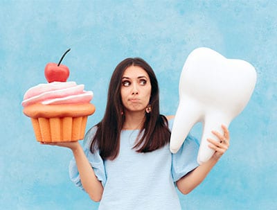 blog-featured-image-sweet-tooth-with-braces